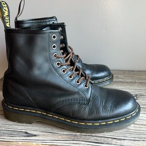 Dr martens boots size 9 great condition